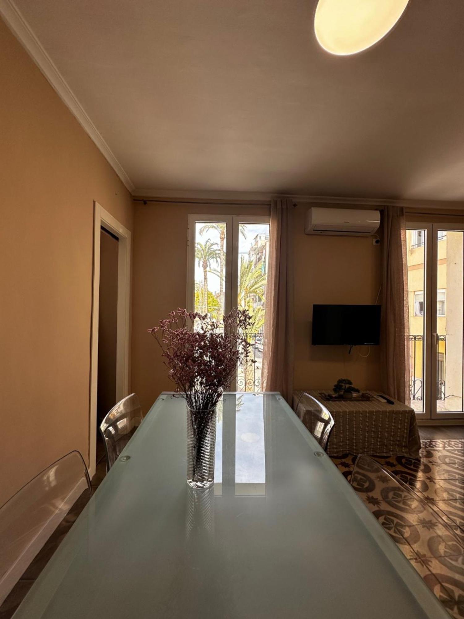 Apartment City Centre Alicante Luaran gambar
